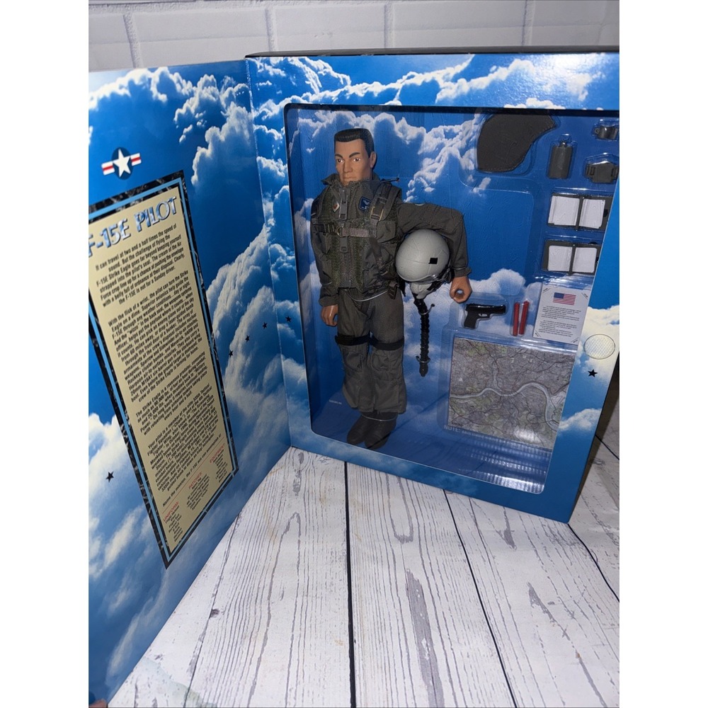 Kenner GI Joe F-15E Pilot Limited Edition 1996 Action Figure FAO Schwarz Gray